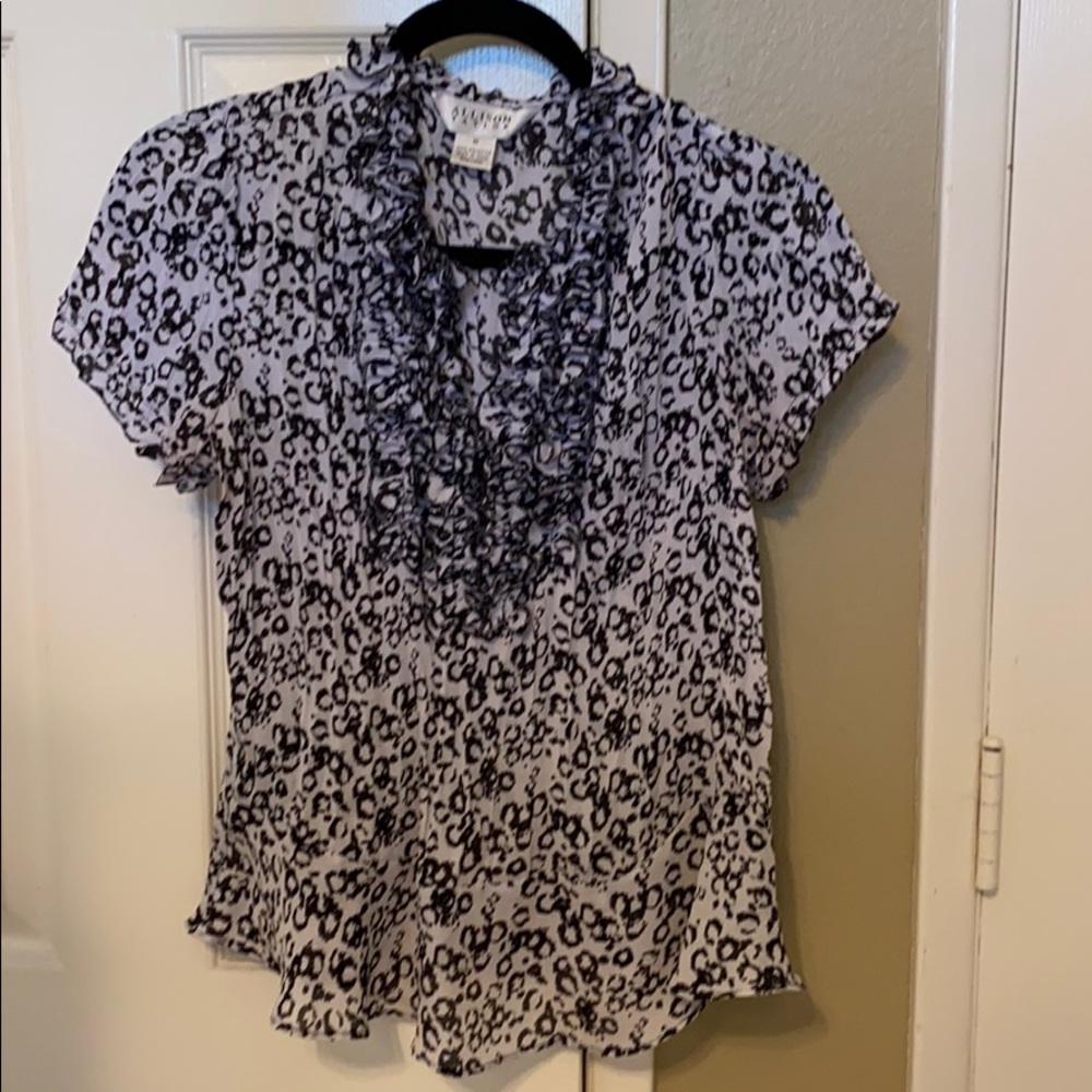 Women’s blouse